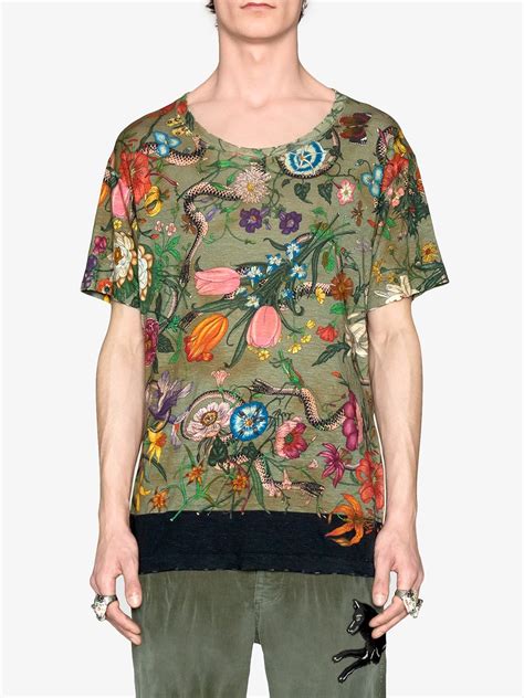 gucci flora snake t shirt|Gucci snake and bee polo.